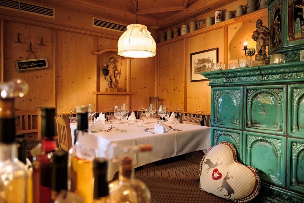 Hirsch - Das Ellwanger Landhotel Эльванген Экстерьер фото
